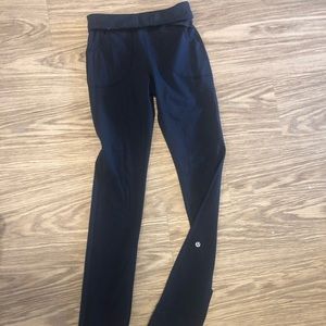 Gently used navy blue lulu high waisted leggings